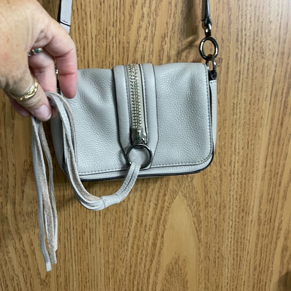 Rebecca Minkoff Taupe Leather Crossbody SAMPLE NFS Tag Small Adjustable OFAK? - Picture 3 of 13